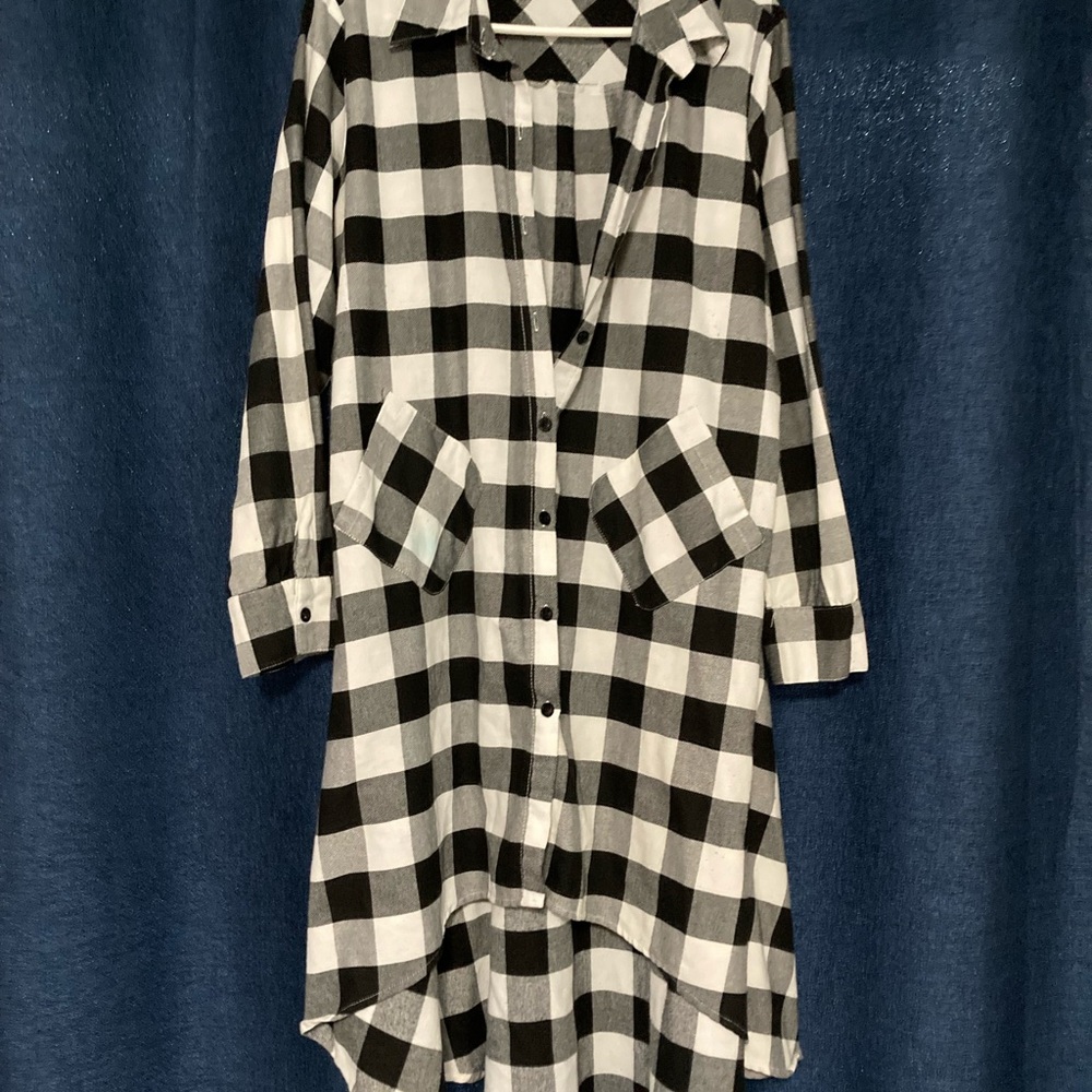 Chic Black and‎ White Checkered High Low shirt Dress